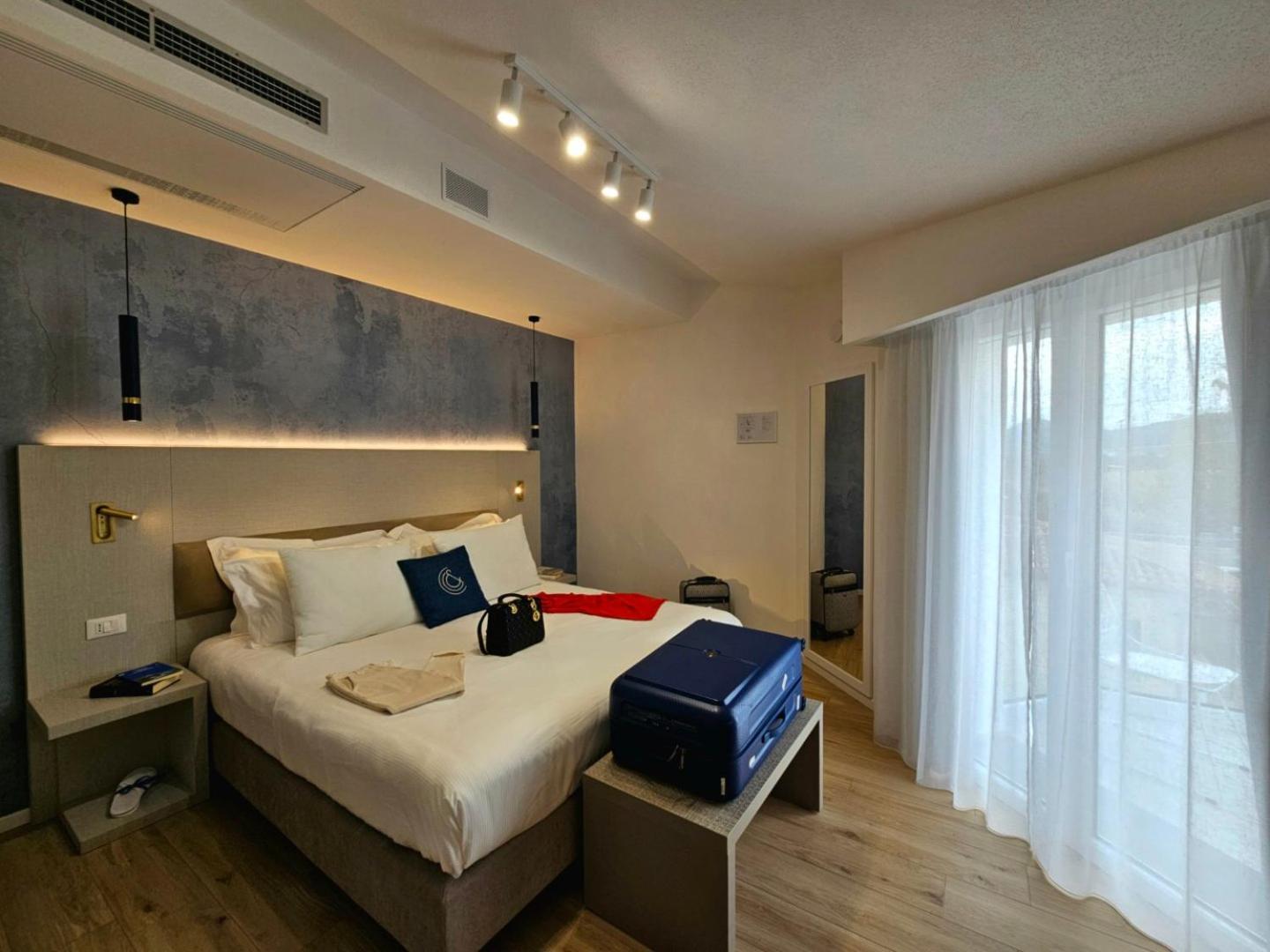 Chic & Charme Luxury Rooms Olbia Exterior photo
