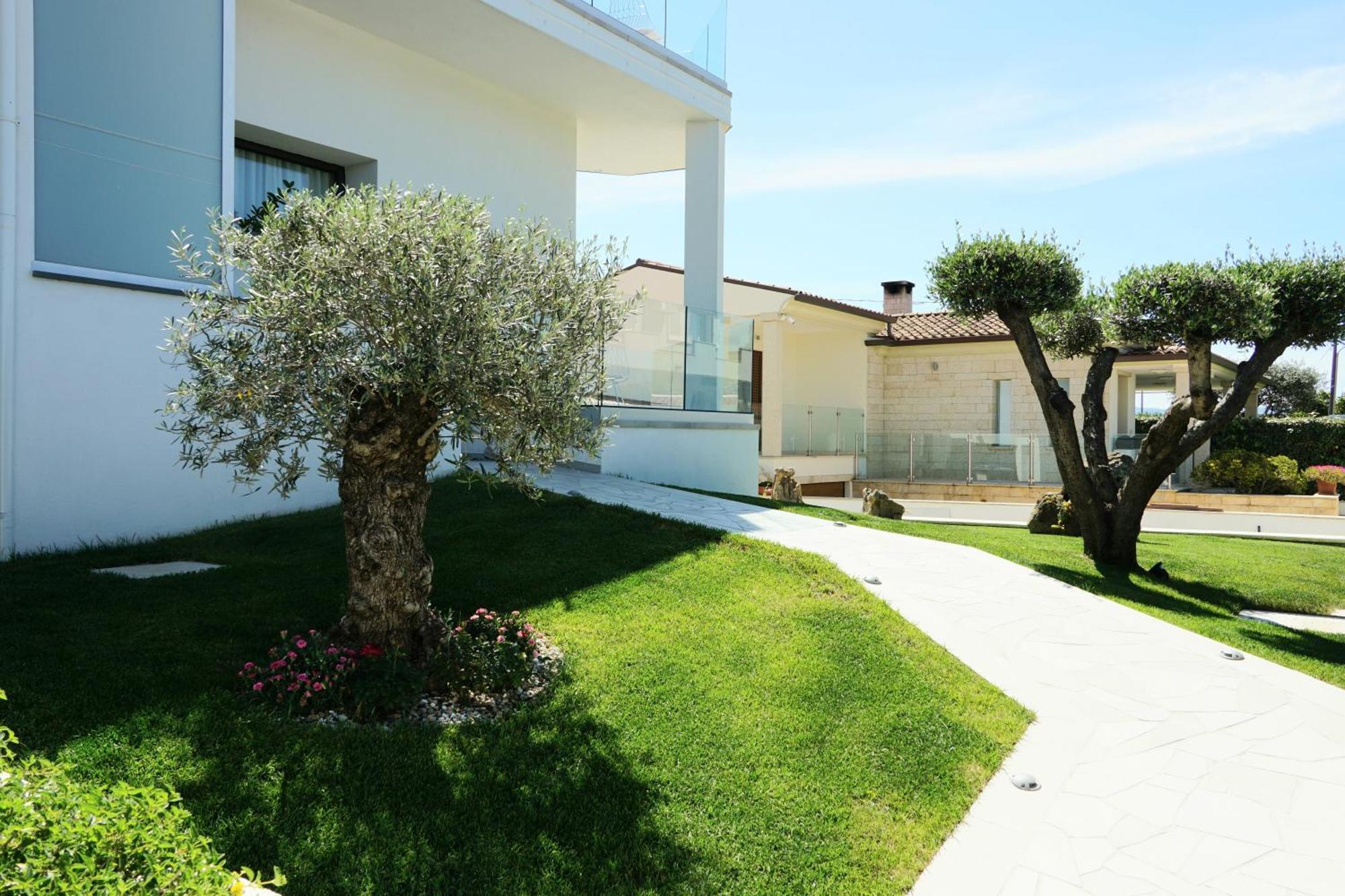 Chic & Charme Luxury Rooms Olbia Exterior photo